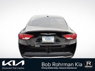 2016 Chrysler 200 Limited