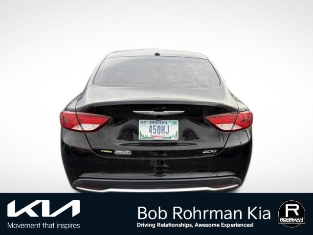 2016 Chrysler 200 Limited