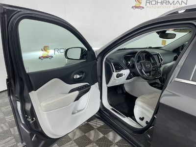 2019 Jeep Cherokee Overland