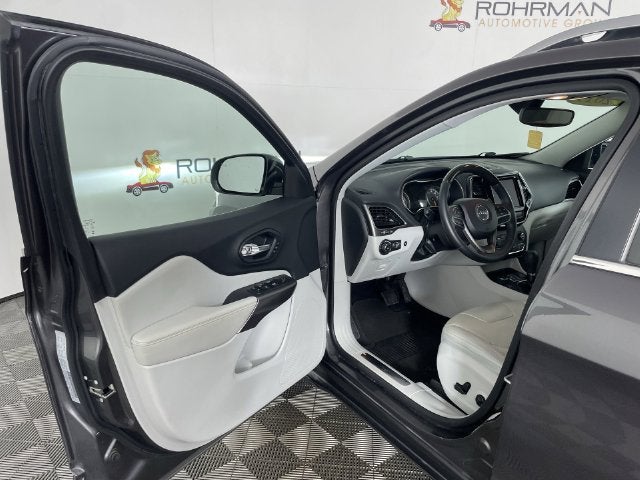 2019 Jeep Cherokee Overland