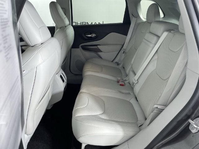 2019 Jeep Cherokee Overland