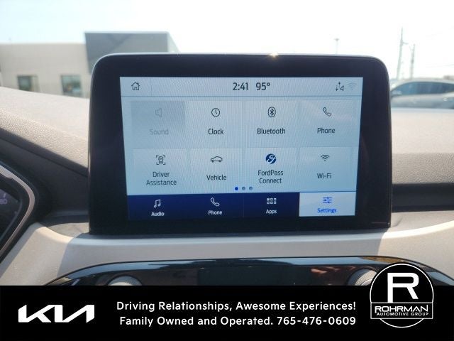 2020 Ford Escape SE