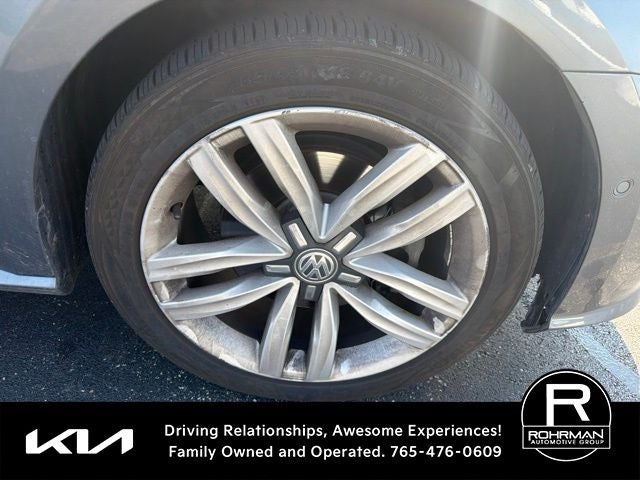 2017 Volkswagen Passat SEL Premium