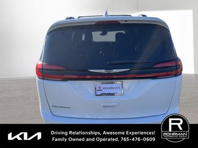 2021 Chrysler Pacifica Touring L
