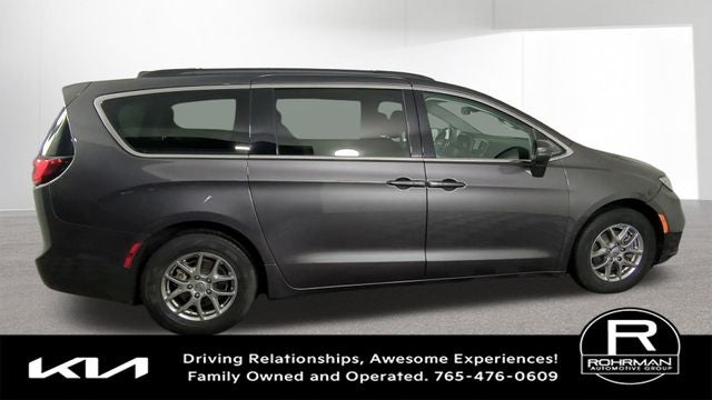 2021 Chrysler Pacifica Touring