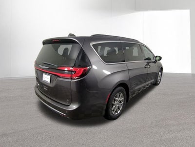 2021 Chrysler Pacifica Touring