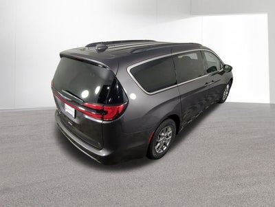 2021 Chrysler Pacifica Touring