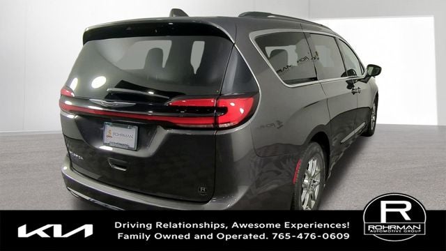 2021 Chrysler Pacifica Touring