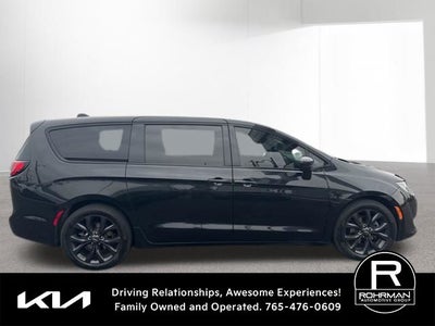 2019 Chrysler Pacifica Touring Plus