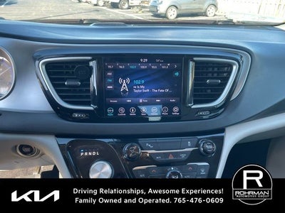 2018 Chrysler Pacifica Hybrid Touring L