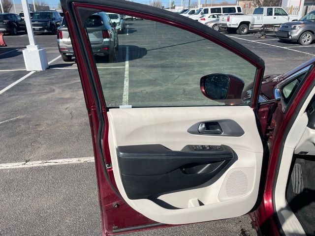 2018 Chrysler Pacifica Hybrid Touring L