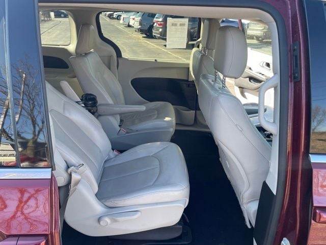 2018 Chrysler Pacifica Hybrid Touring L