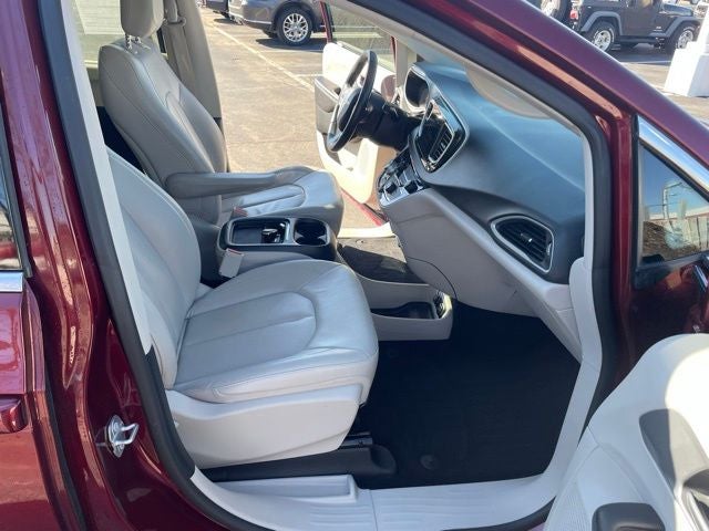 2018 Chrysler Pacifica Hybrid Touring L