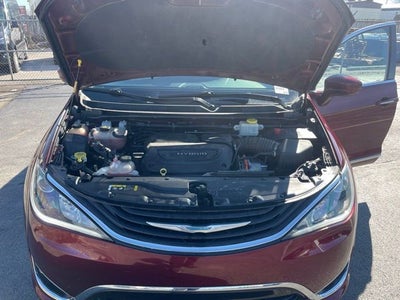 2018 Chrysler Pacifica Hybrid Touring L