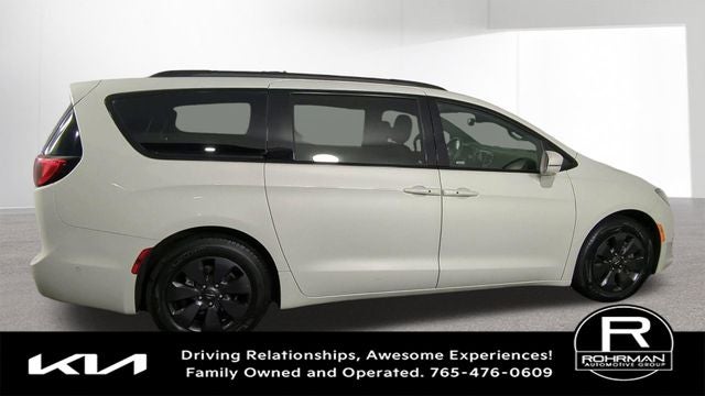 2020 Chrysler Pacifica Hybrid Limited