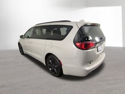 2020 Chrysler Pacifica Hybrid Limited