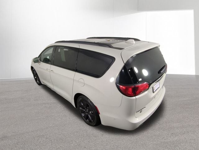 2020 Chrysler Pacifica Hybrid Limited