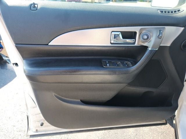 2011 Lincoln MKX Base