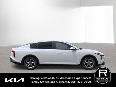 2026 Kia K4 LXS
