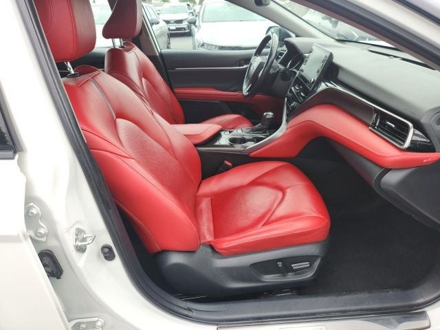 2022 Toyota Camry Hybrid XSE