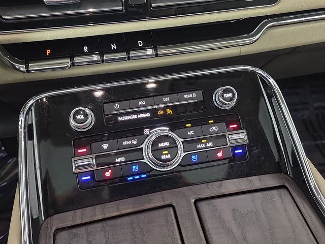 2023 Lincoln Navigator L Reserve