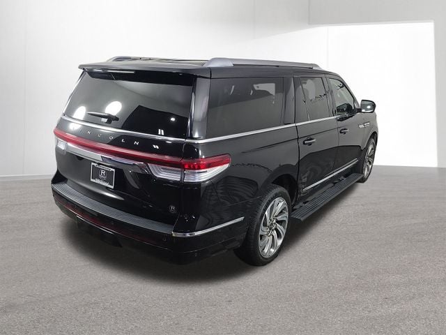 2023 Lincoln Navigator L Reserve