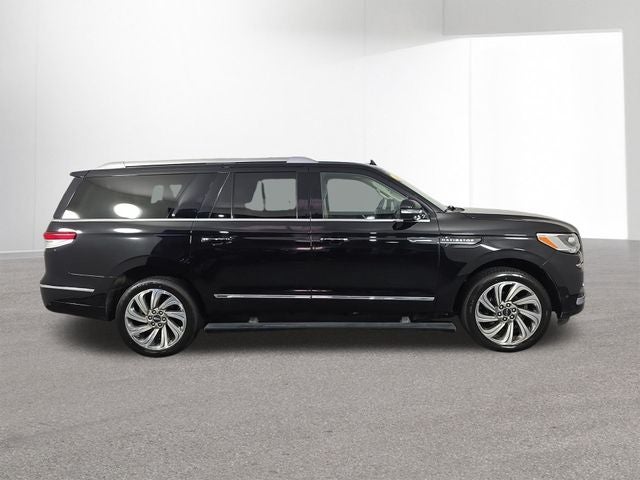 2023 Lincoln Navigator L Reserve