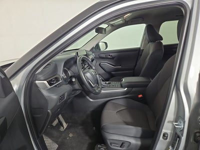 2025 Toyota Highlander LE