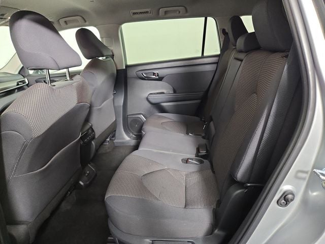 2025 Toyota Highlander LE