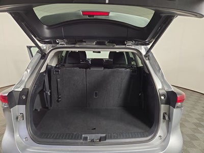 2025 Toyota Highlander LE