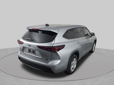 2025 Toyota Highlander LE