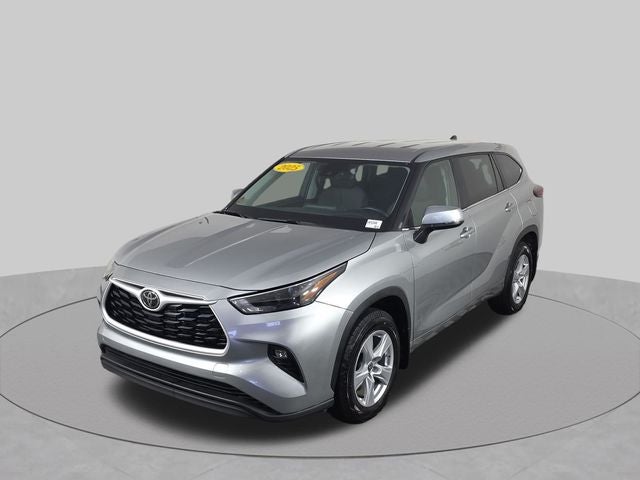 2025 Toyota Highlander LE