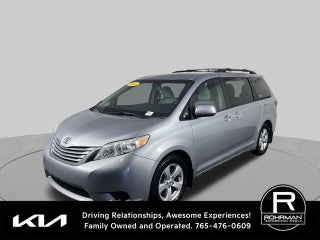 2015 Toyota Sienna LE 8 Passenger