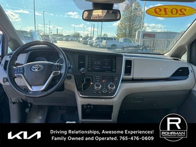 2019 Toyota Sienna XLE 7 Passenger