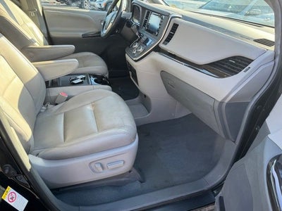 2019 Toyota Sienna XLE 8 Passenger