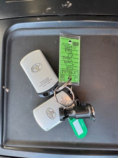 2019 Toyota Sienna XLE 8 Passenger