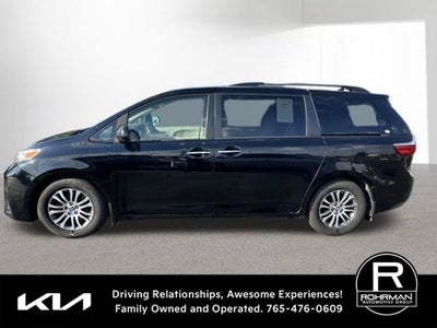 2019 Toyota Sienna XLE 8 Passenger
