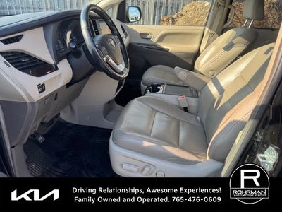 2019 Toyota Sienna XLE 8 Passenger
