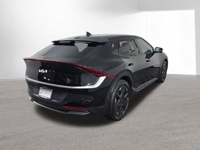 2025 Kia EV6 Light