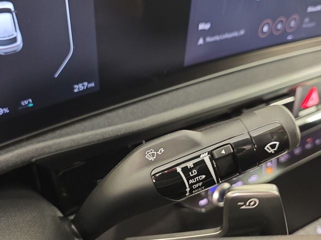 2025 Kia EV6 Light