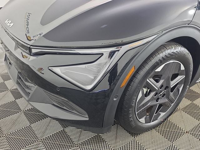 2025 Kia EV6 Light