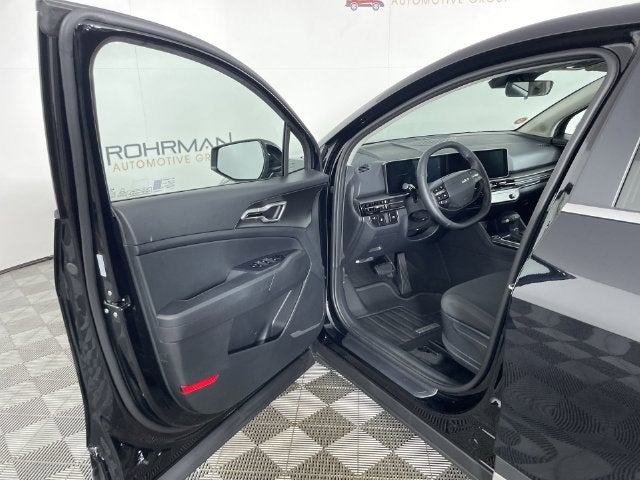 2027 Kia Sportage LX