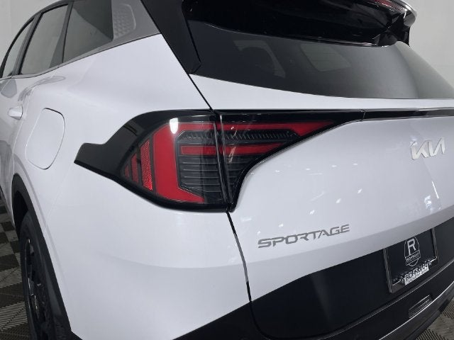 2027 Kia Sportage EX