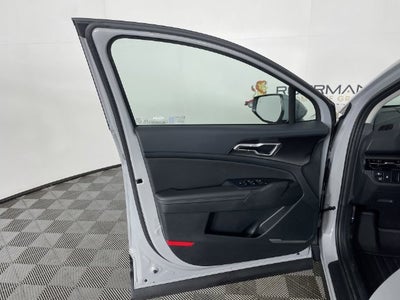 2027 Kia Sportage EX
