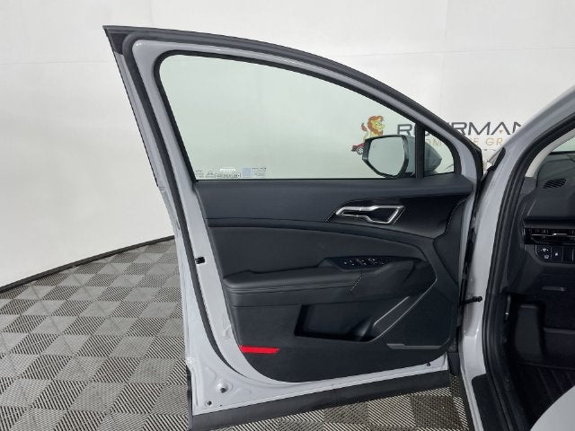 2027 Kia Sportage EX