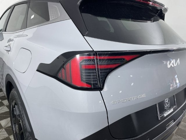2027 Kia Sportage EX