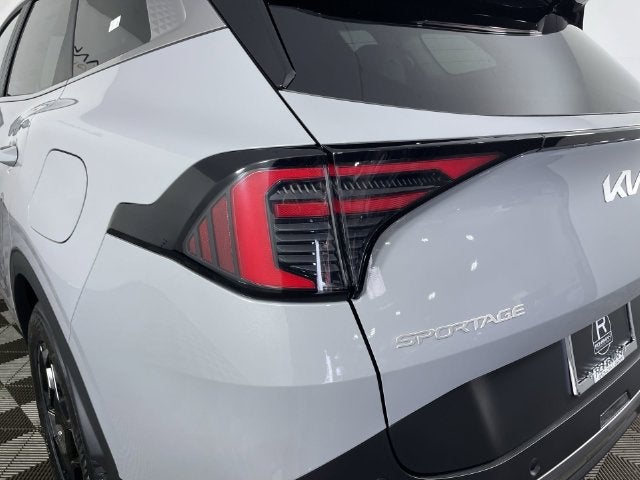 2027 Kia Sportage EX