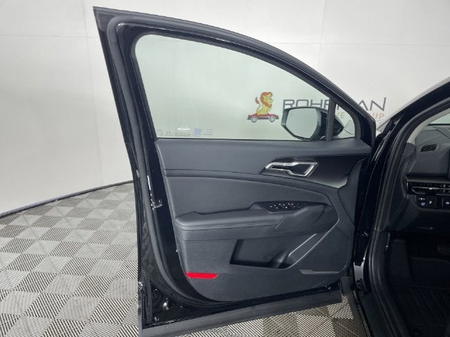 2027 Kia Sportage EX