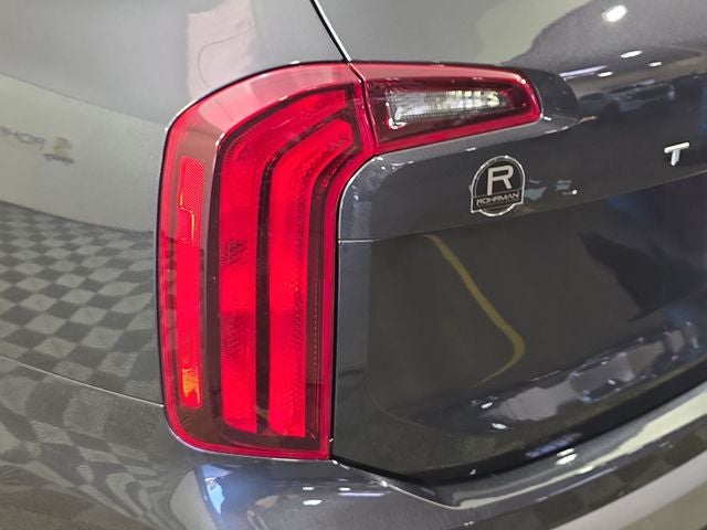 2025 Kia Telluride LX