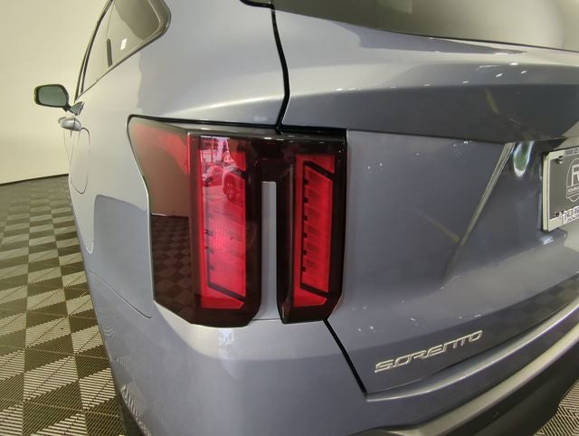 2024 Kia Sorento X-Line EX